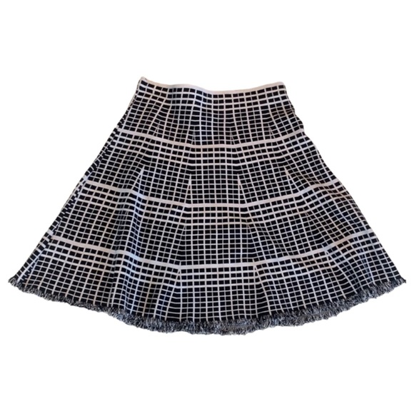 VILA MILANO Skirt / bell shape / black and white - Picture 1 of 3